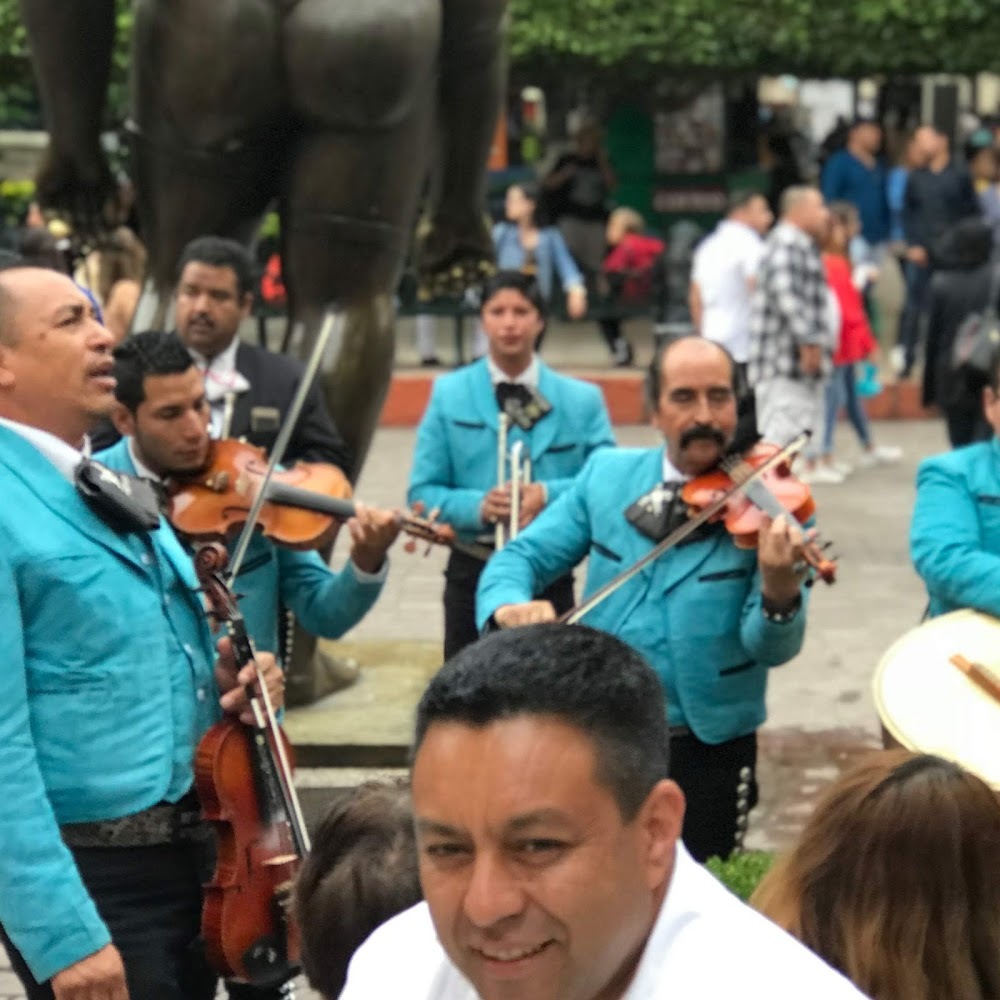 Meet your Posher, Carlos